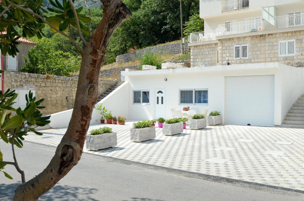 Prčanj Seafront Apartment Vujovic מראה חיצוני תמונה