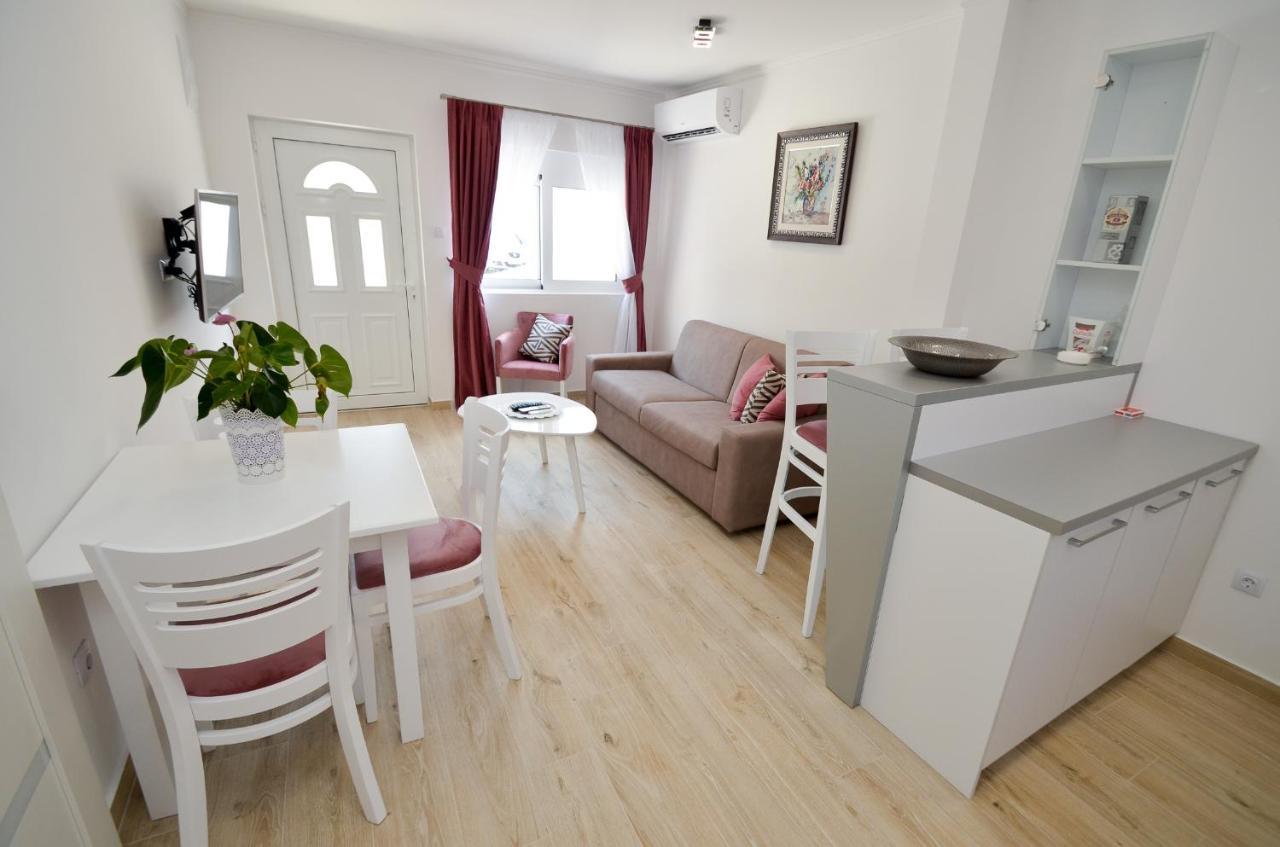 Prčanj Seafront Apartment Vujovic מראה חיצוני תמונה